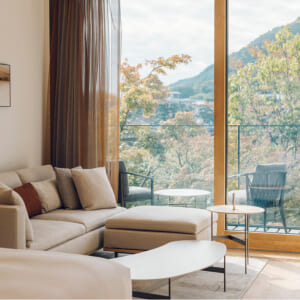 モダニズムと京都の伝統香るホテルに舞い降りた「美食の宴」へ！