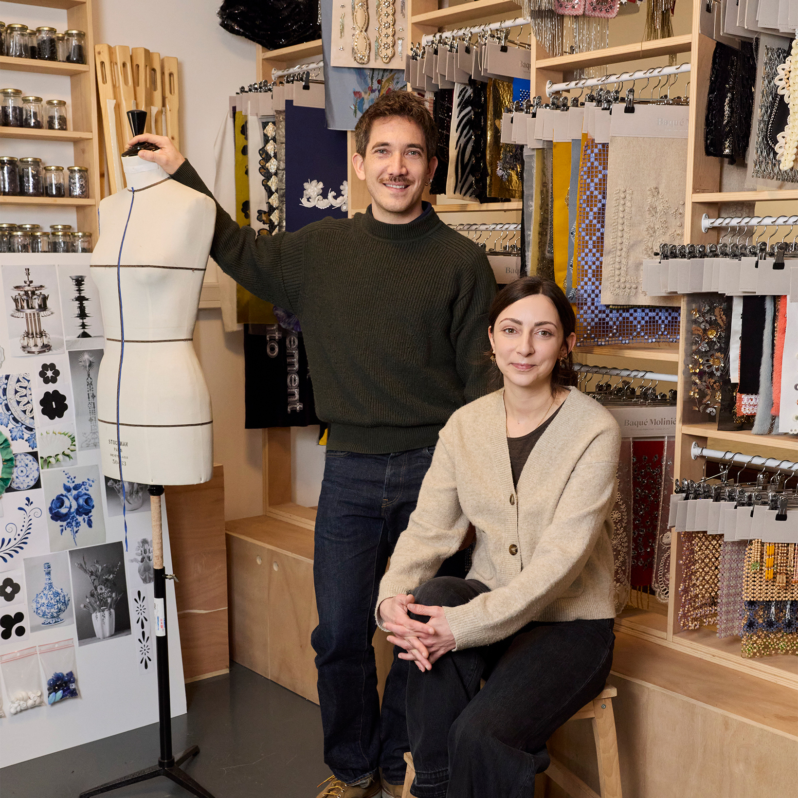 バケ・モリニエ、次世代の刺繍職人の挑戦。【アールドゥヴィーヴルへの招待】