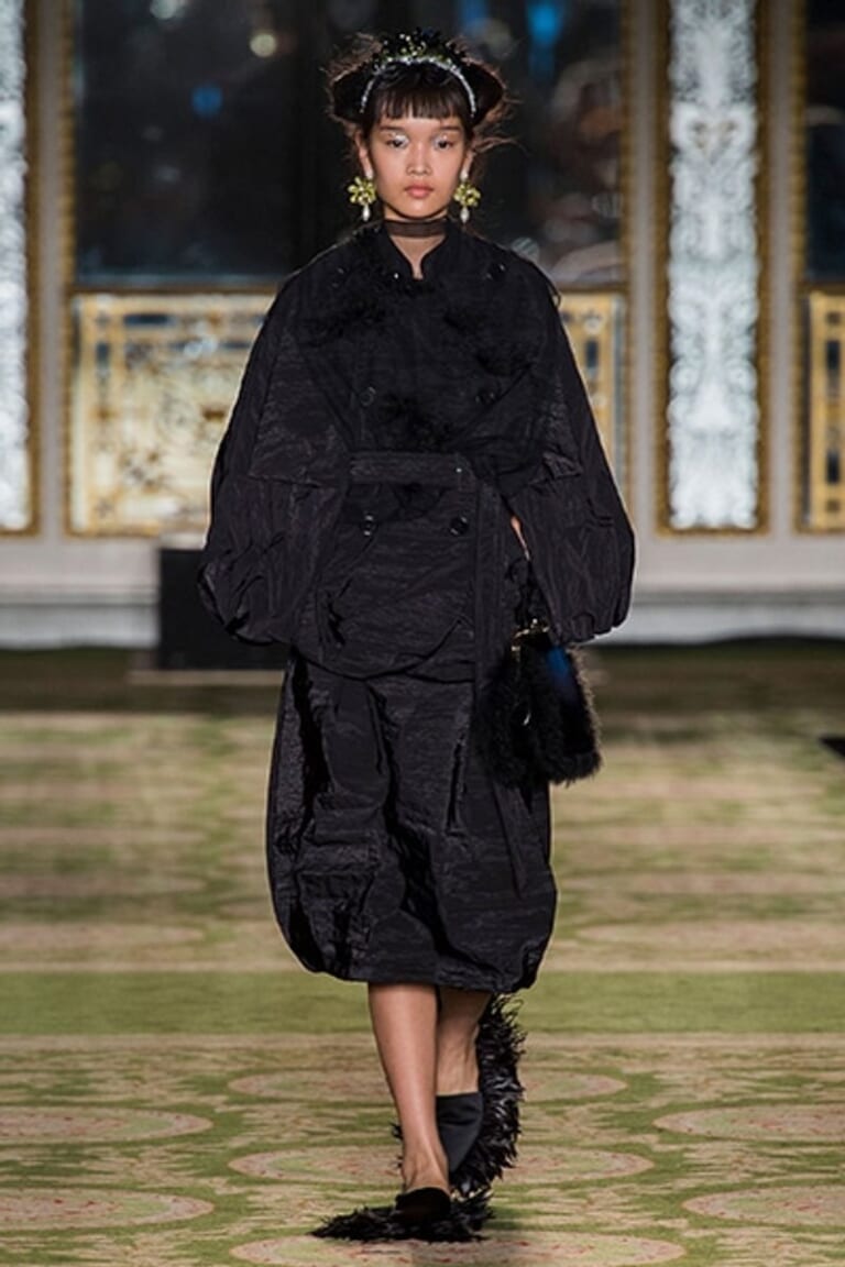 シモーネ・ロシャ –  2019年 春夏コレクション