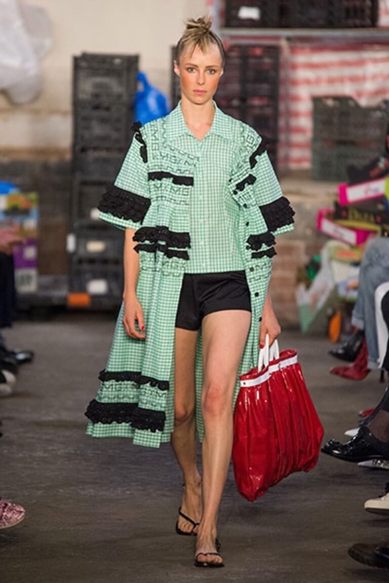 モリー ゴダード –  2019年 春夏コレクション