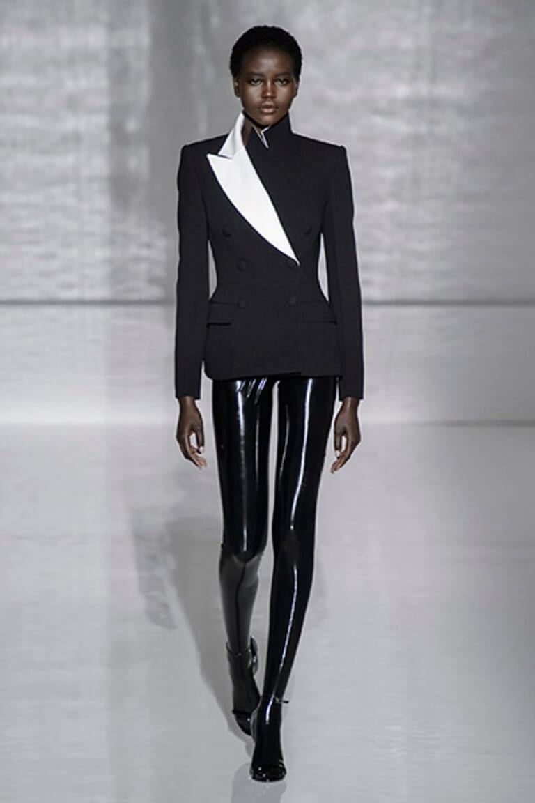 ジバンシィ –  2019年 春夏オートクチュールコレクション