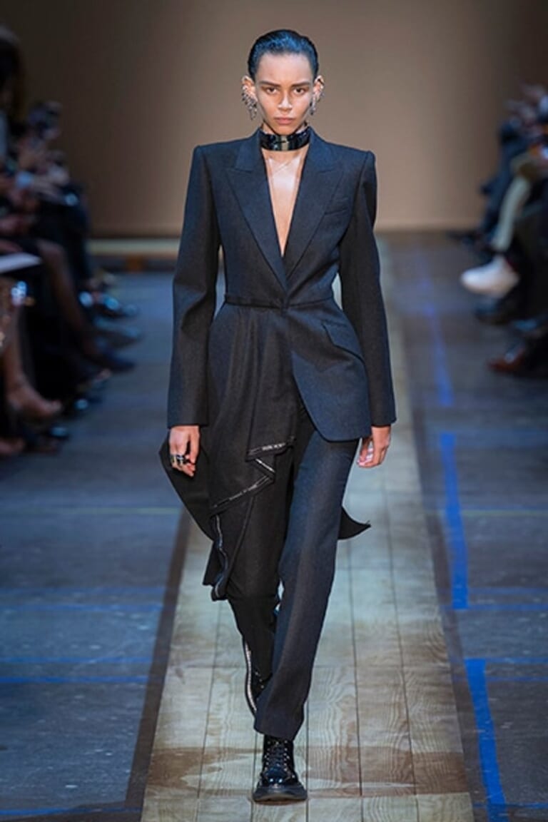 アレキサンダー・マックイーン –  2019/20年 秋冬コレクション